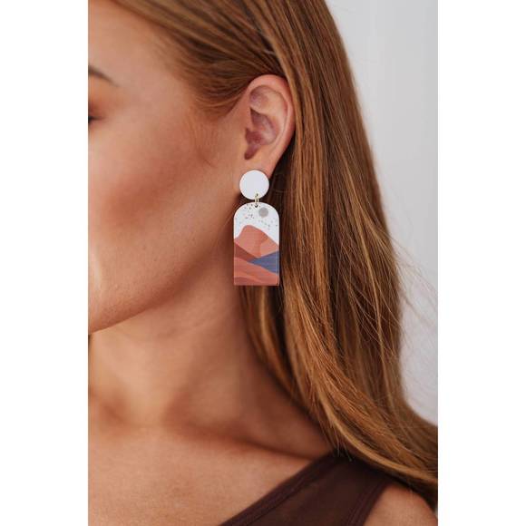 NEW 123 AMORE women's climb every mountain earrings in white - Picture 2 of 3